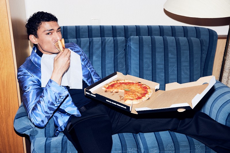 l´officiel magazine 2 by Tim Thiel