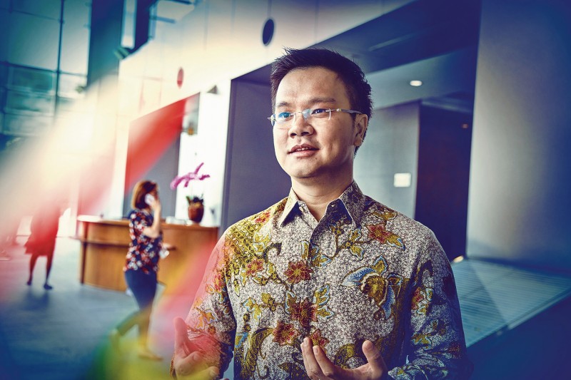 Portrait Finance 1 by Tim Thiel