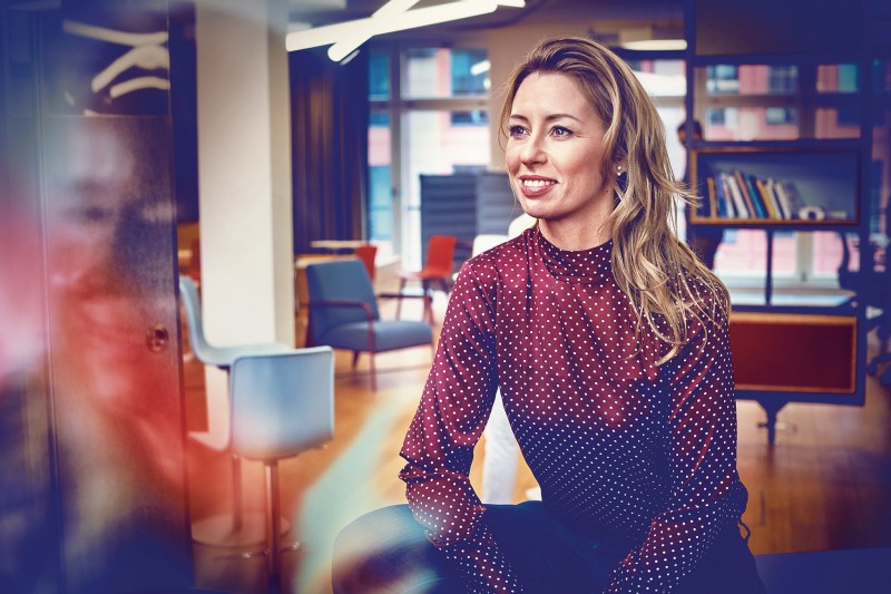 Portrait Finance 1 by Tim Thiel